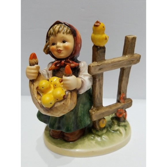 Vintage Hummel Figurine CHICKEN LICKEN TMK6 Girl Baby Chicks Germany Fence 1983 - Picture 1 of 13